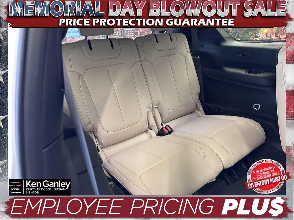 new 2025 Jeep Grand Cherokee L car, priced at $51,106