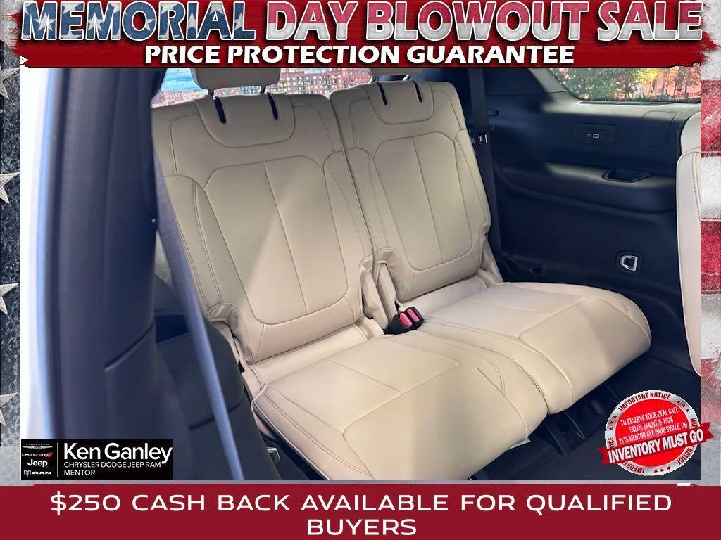 new 2025 Jeep Grand Cherokee L car, priced at $45,799