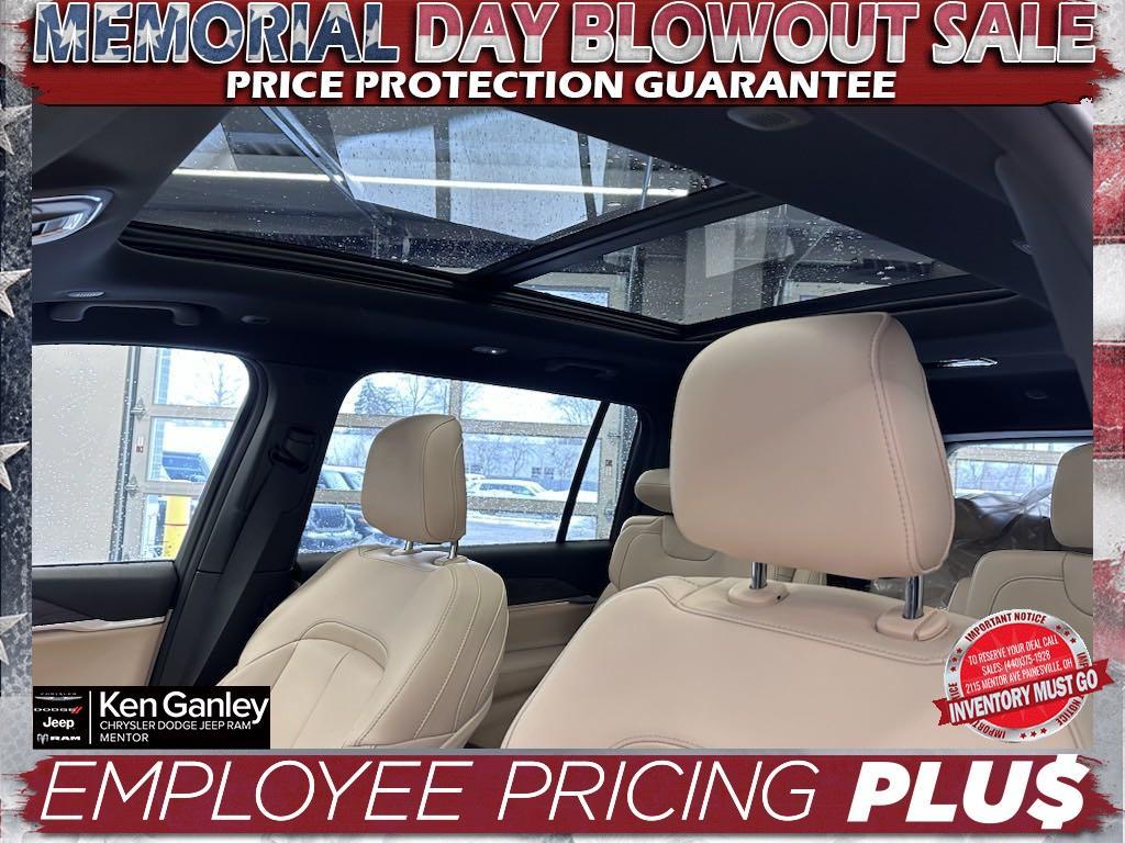 new 2025 Jeep Grand Cherokee L car, priced at $51,106