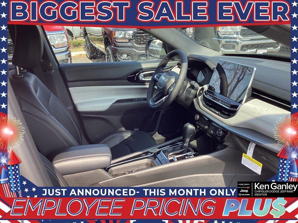 new 2025 Jeep Compass car, priced at $29,176