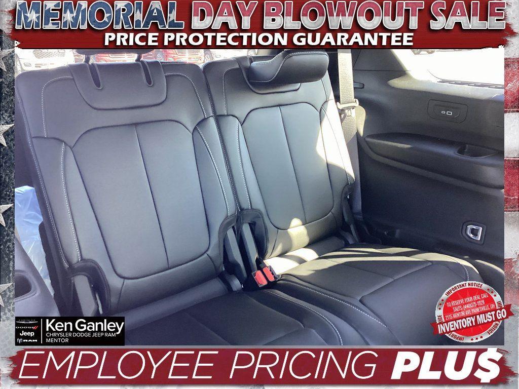 new 2025 Jeep Grand Cherokee L car, priced at $46,801