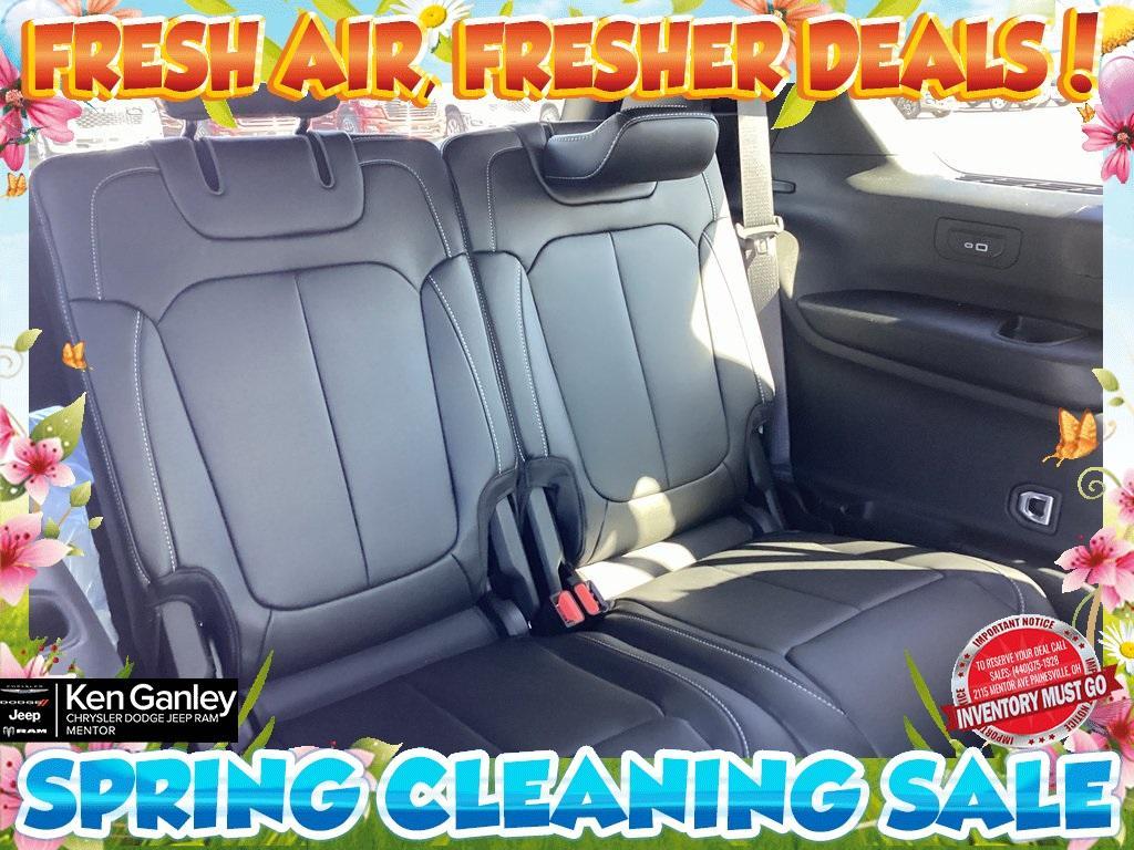 new 2025 Jeep Grand Cherokee L car, priced at $45,846