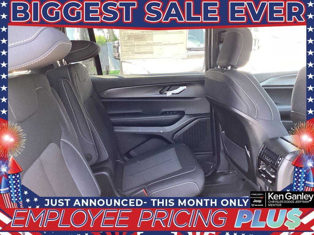 new 2025 Jeep Grand Cherokee L car, priced at $41,125