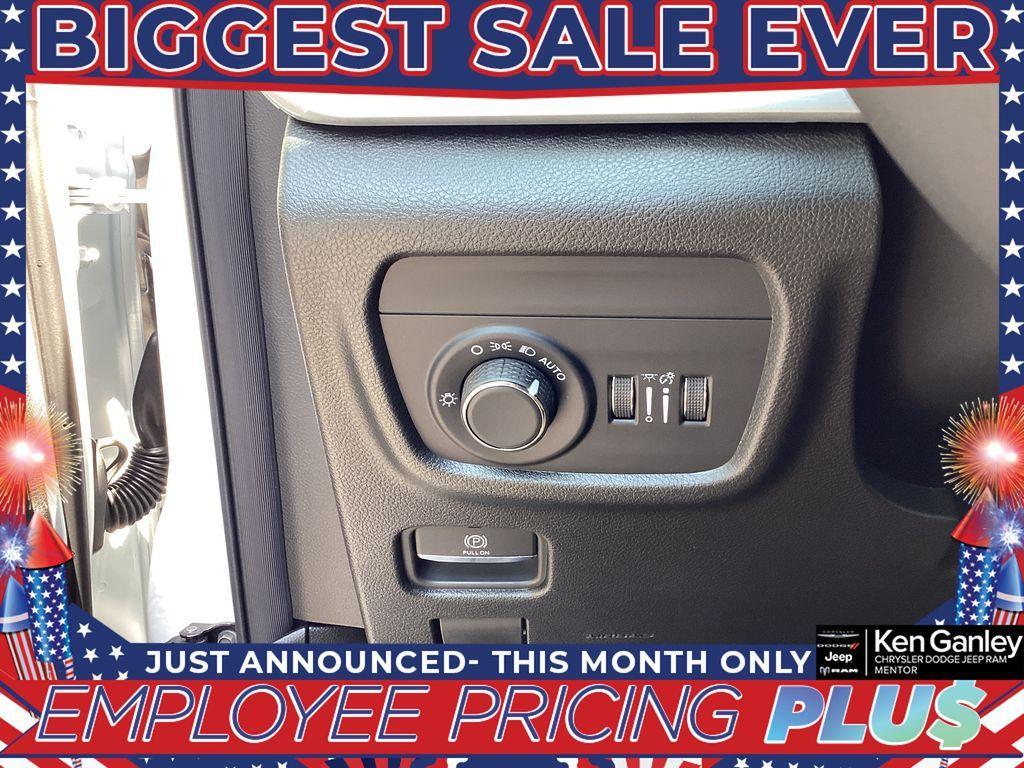 new 2025 Jeep Grand Cherokee L car, priced at $41,125