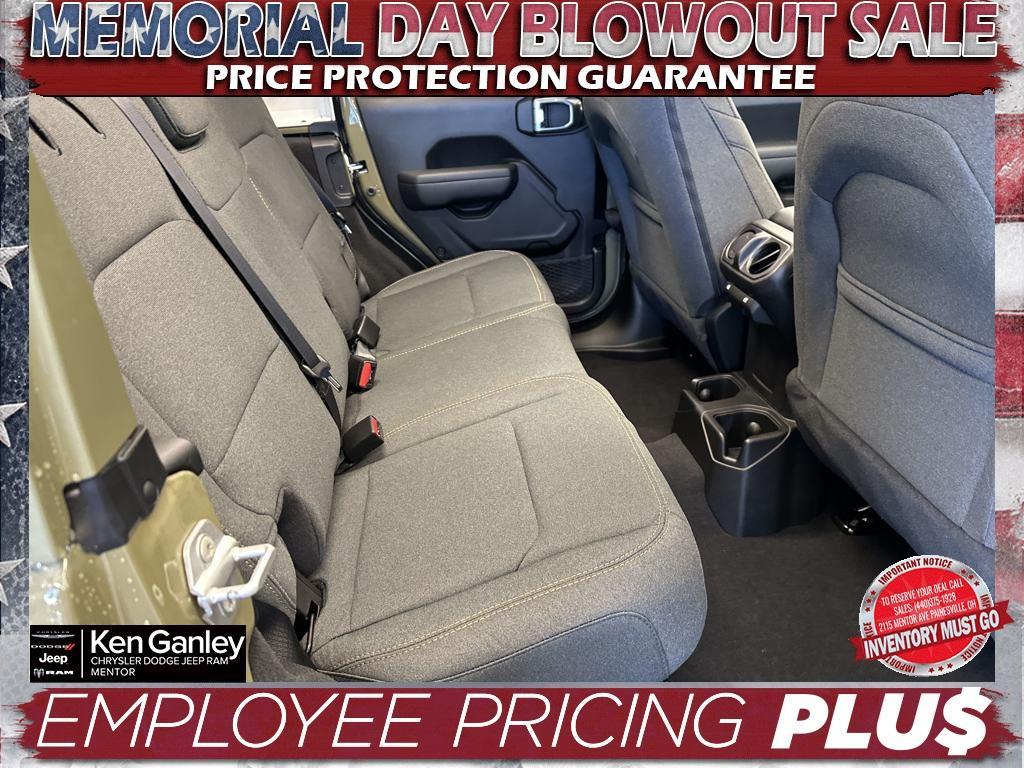 new 2025 Jeep Wrangler car, priced at $47,088