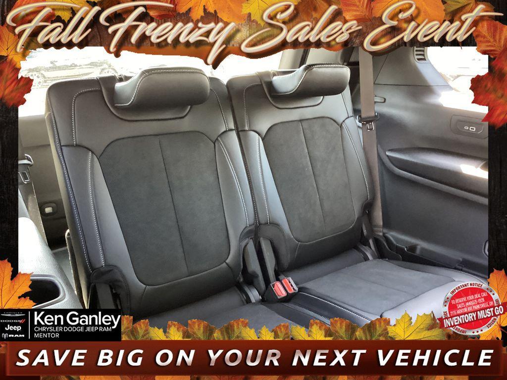 new 2025 Jeep Grand Cherokee L car, priced at $42,152