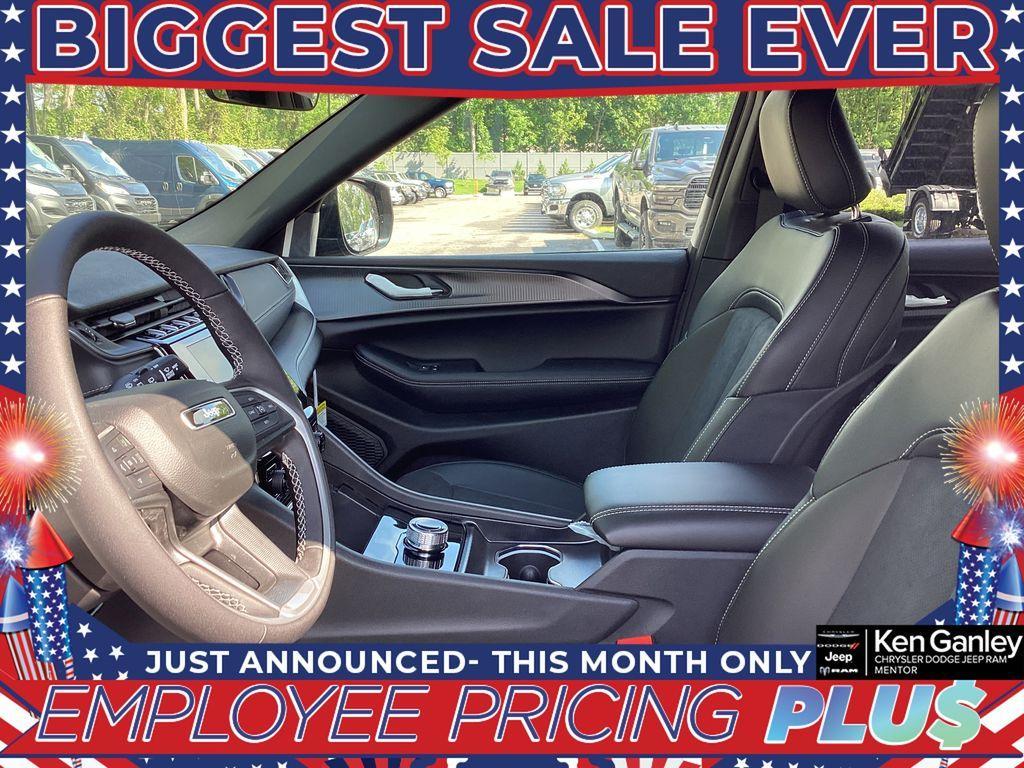 new 2025 Jeep Grand Cherokee L car, priced at $43,452