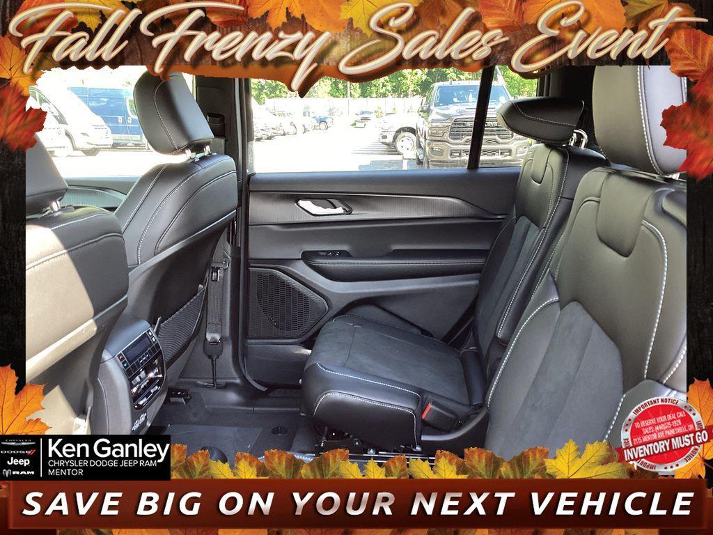 new 2025 Jeep Grand Cherokee L car, priced at $42,152