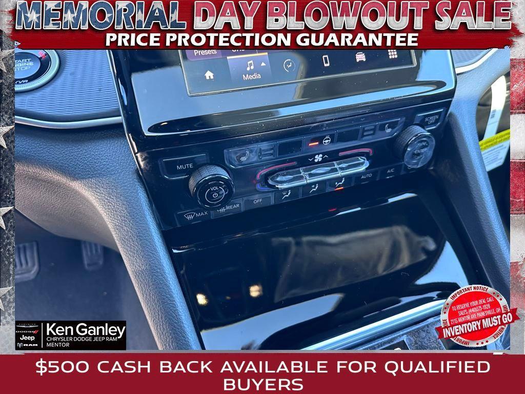 new 2025 Jeep Grand Cherokee car, priced at $41,255