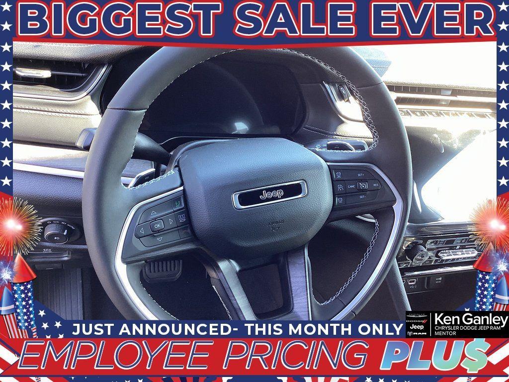 new 2025 Jeep Grand Cherokee car, priced at $42,236