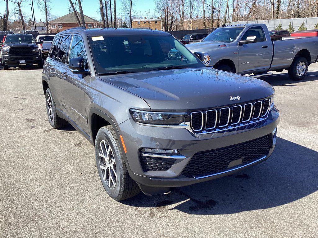 new 2025 Jeep Grand Cherokee car, priced at $41,986