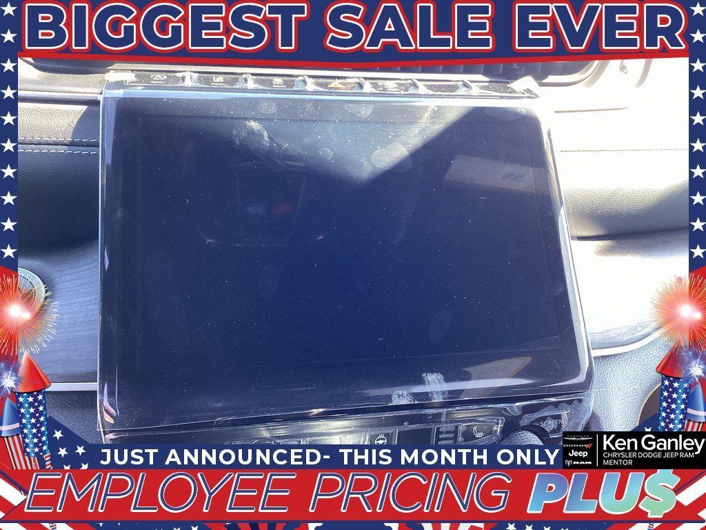 new 2025 Jeep Grand Cherokee car, priced at $42,236