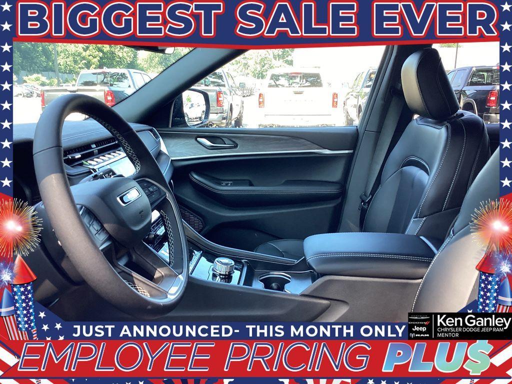 new 2025 Jeep Grand Cherokee L car, priced at $49,776