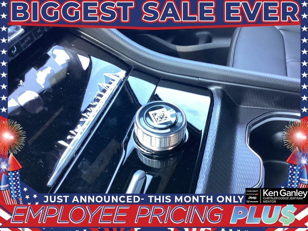 new 2025 Jeep Grand Cherokee L car, priced at $49,776