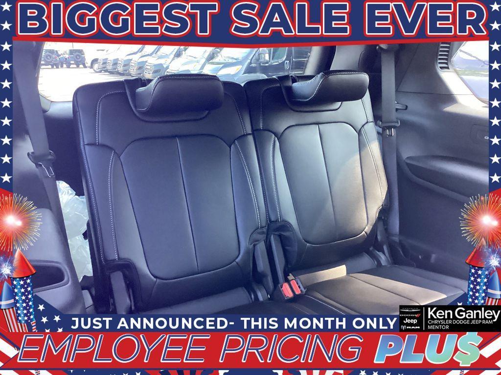 new 2025 Jeep Grand Cherokee L car, priced at $49,776