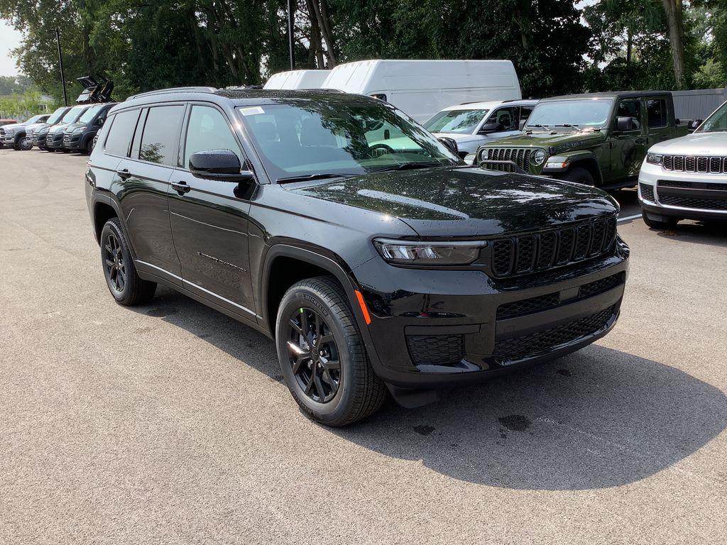 new 2025 Jeep Grand Cherokee L car, priced at $42,152
