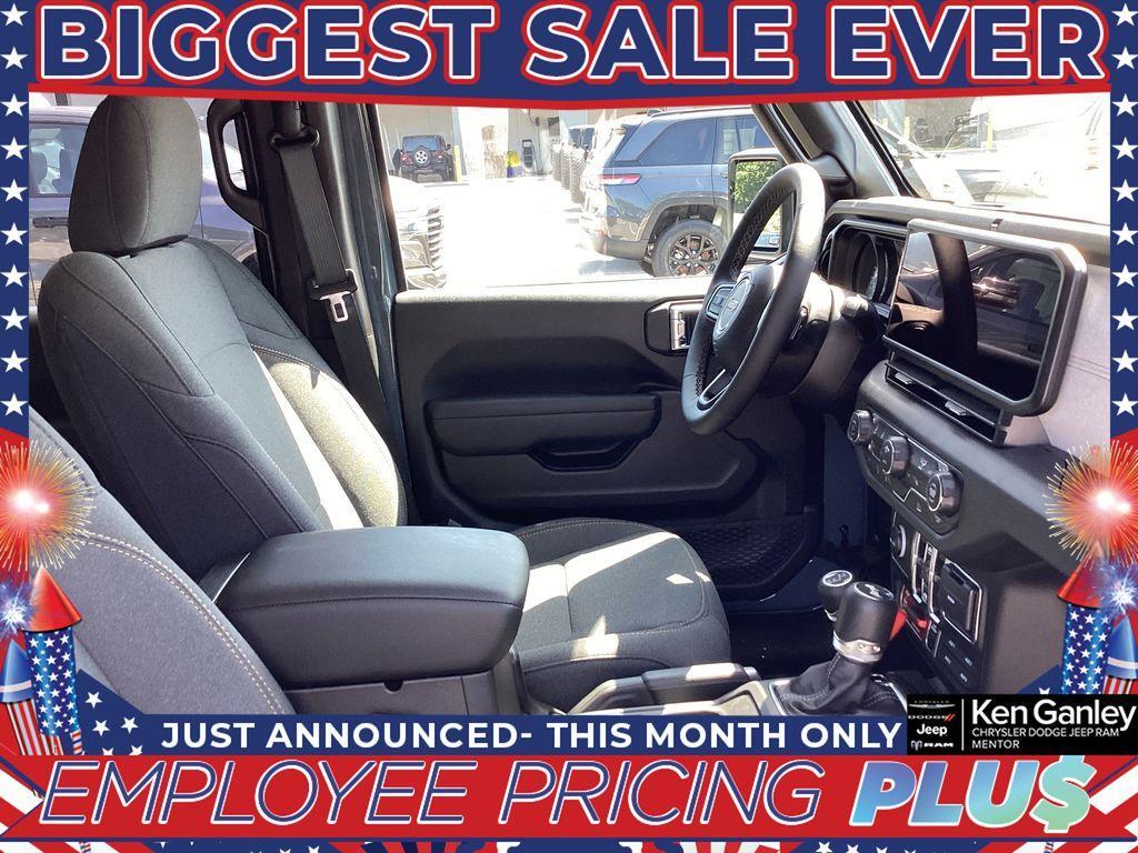 new 2025 Jeep Wrangler car, priced at $48,090