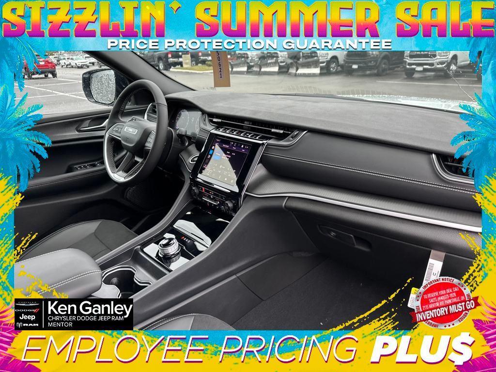 new 2025 Jeep Grand Cherokee L car, priced at $42,657
