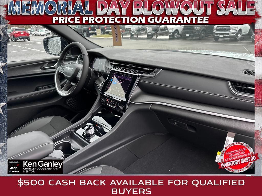 new 2025 Jeep Grand Cherokee L car, priced at $42,657