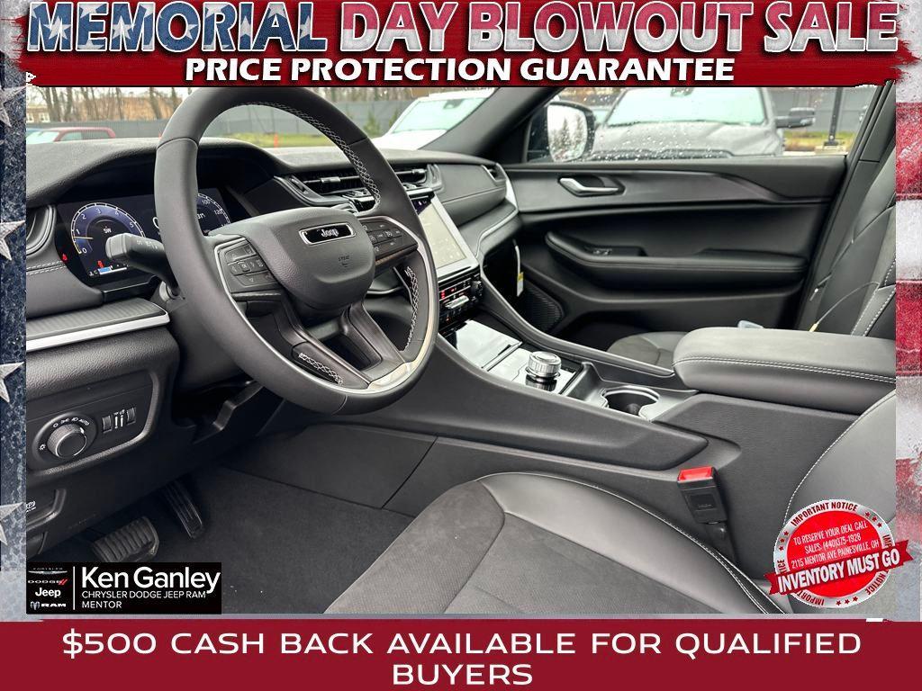 new 2025 Jeep Grand Cherokee L car, priced at $42,657