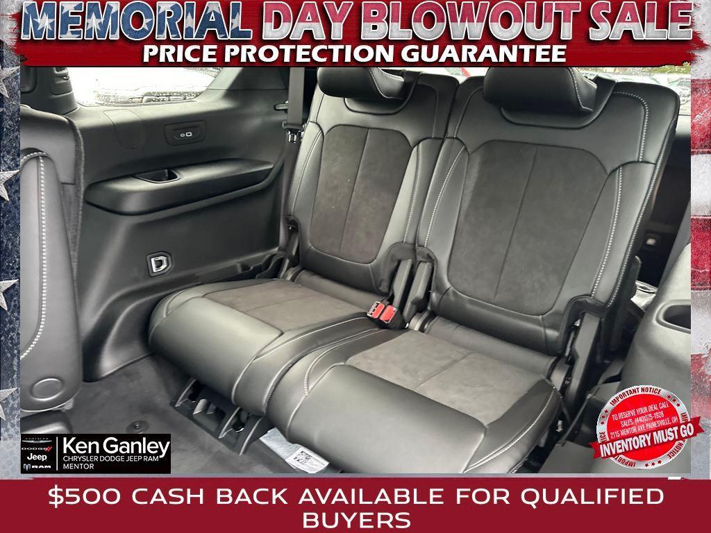 new 2025 Jeep Grand Cherokee L car, priced at $42,657