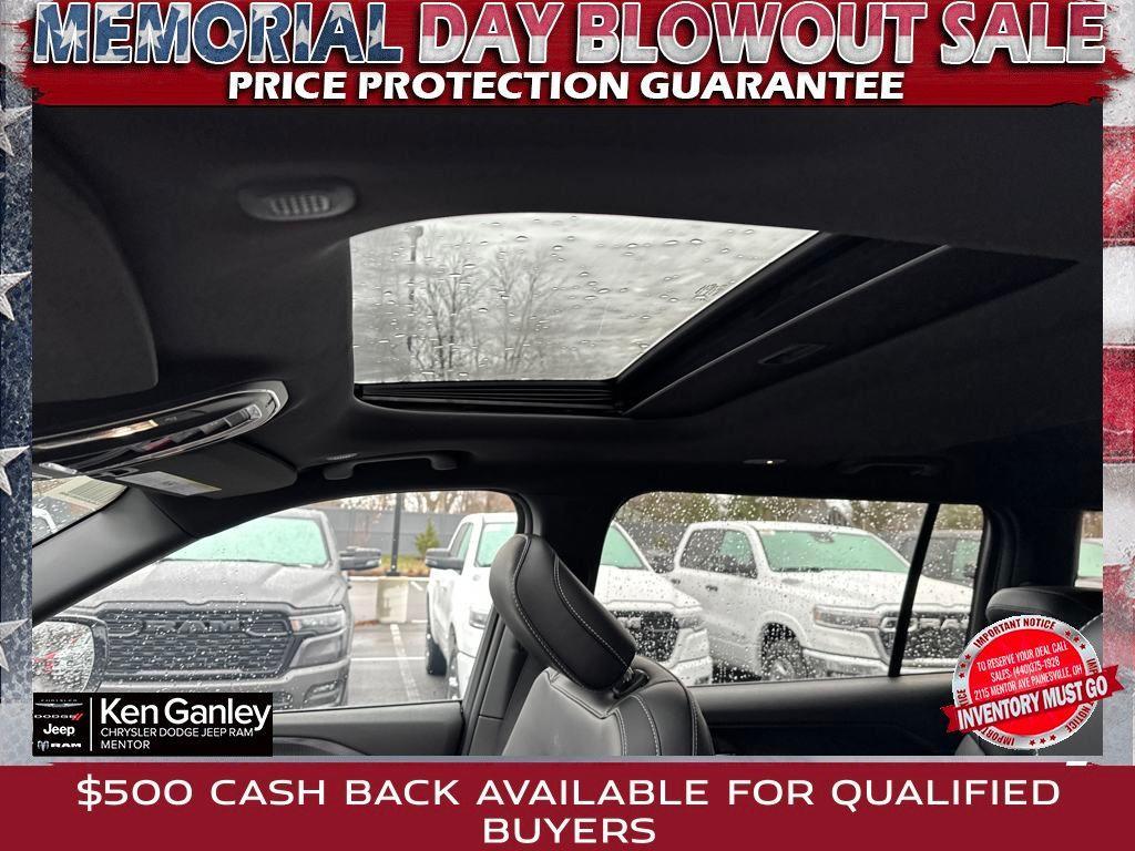 new 2025 Jeep Grand Cherokee L car, priced at $42,657