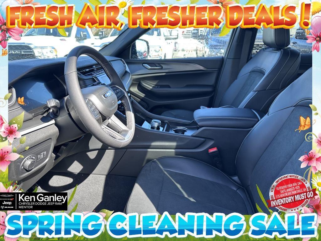 new 2025 Jeep Grand Cherokee car, priced at $39,958