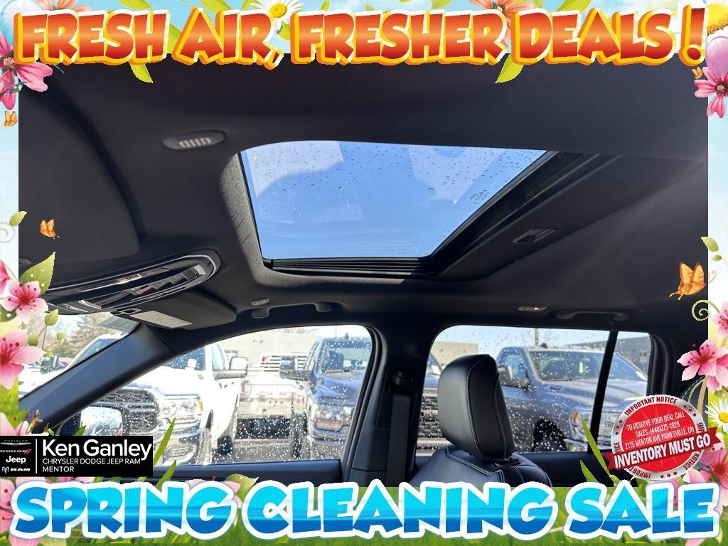 new 2025 Jeep Grand Cherokee car, priced at $39,958