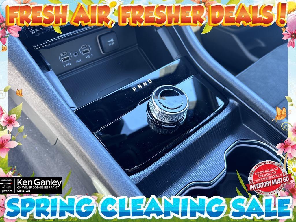new 2025 Jeep Grand Cherokee car, priced at $39,958