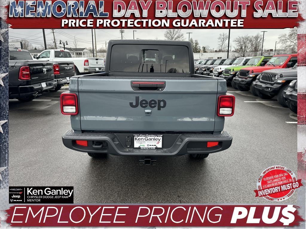 new 2025 Jeep Gladiator car, priced at $40,916