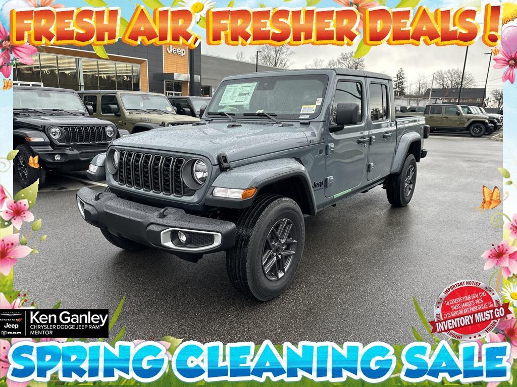 new 2025 Jeep Gladiator car, priced at $44,643
