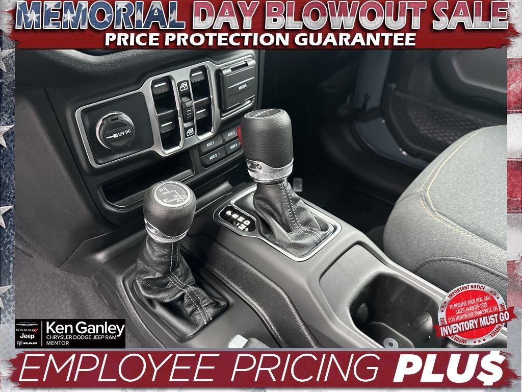 new 2025 Jeep Gladiator car, priced at $40,916