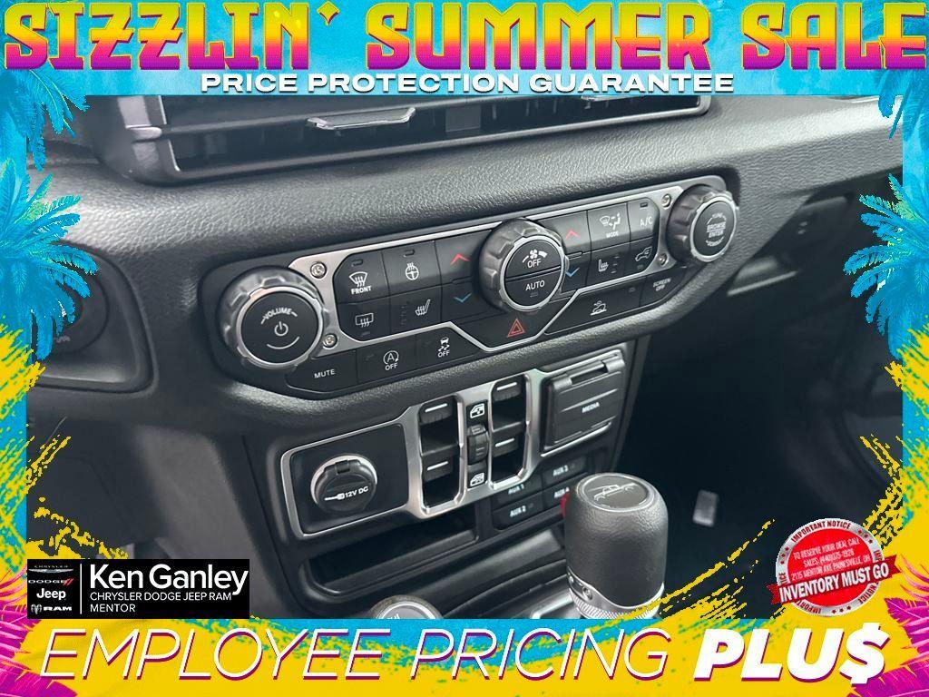 new 2025 Jeep Gladiator car, priced at $39,997