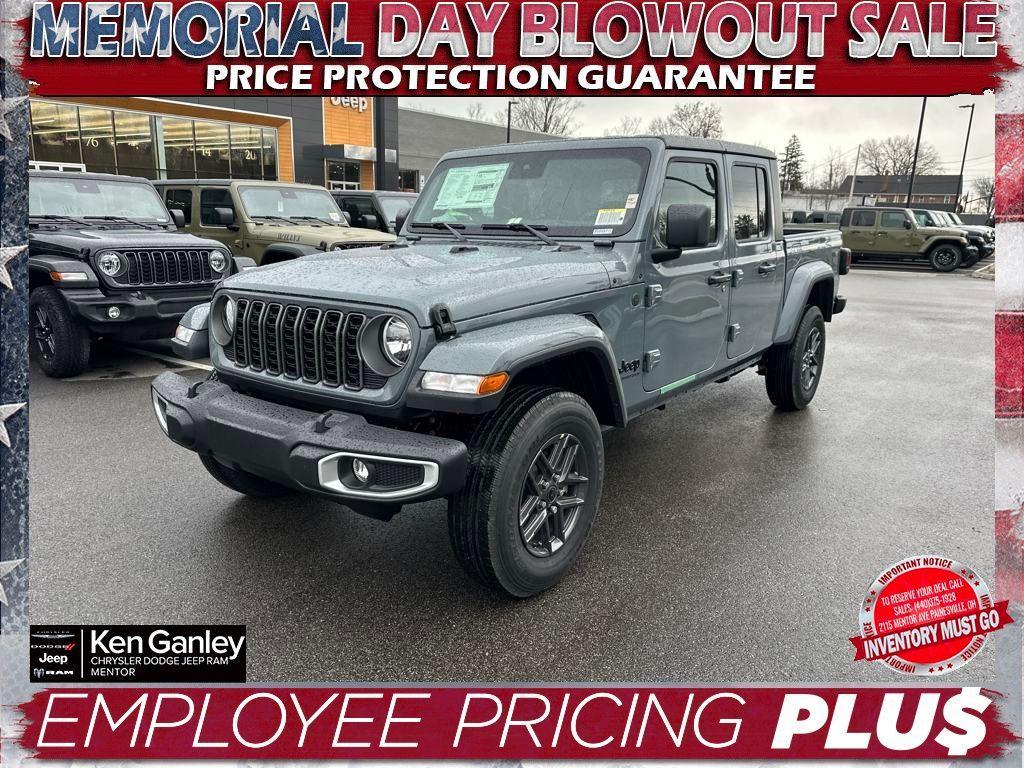 new 2025 Jeep Gladiator car, priced at $43,793