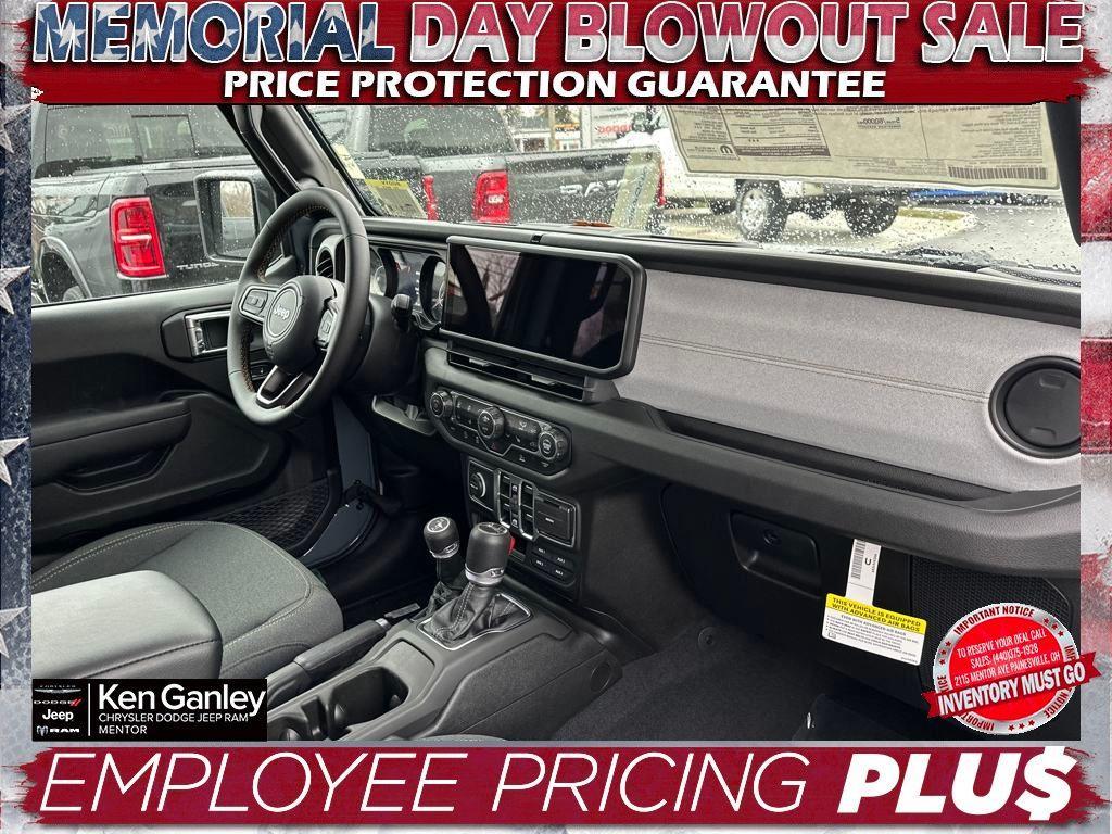 new 2025 Jeep Gladiator car, priced at $43,793