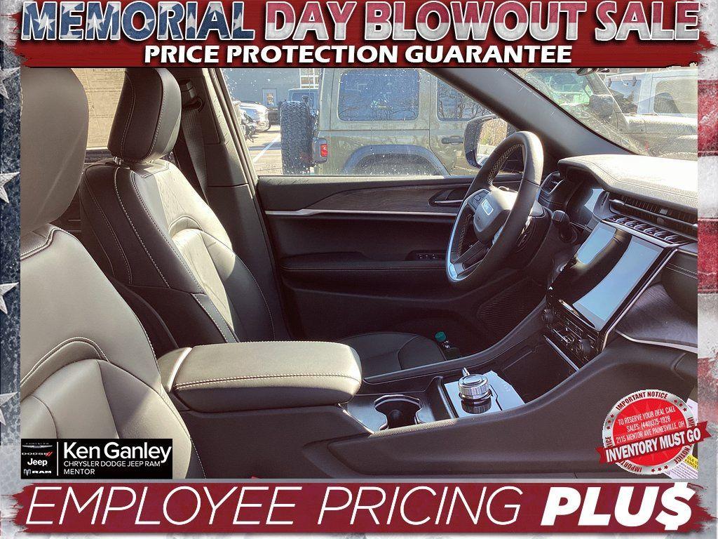 new 2025 Jeep Grand Cherokee car, priced at $44,701