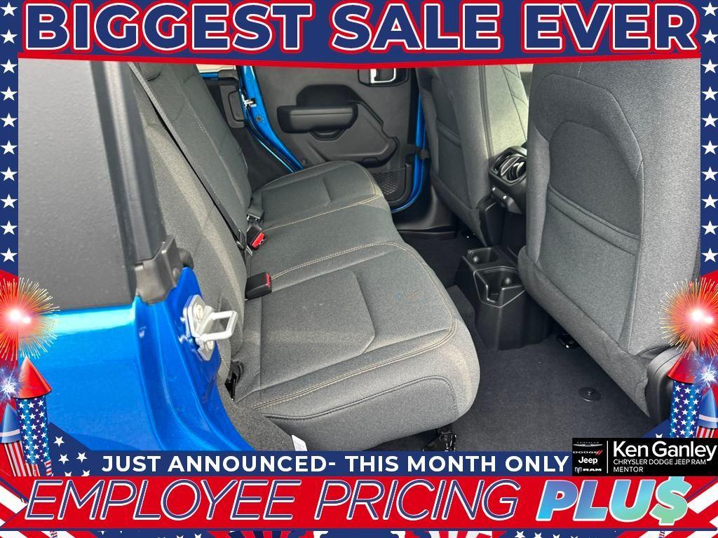 new 2025 Jeep Wrangler car, priced at $44,188