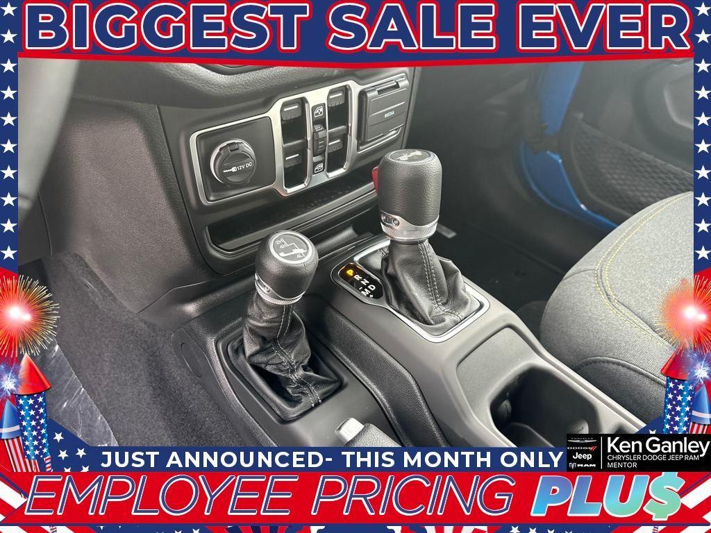 new 2025 Jeep Wrangler car, priced at $44,188