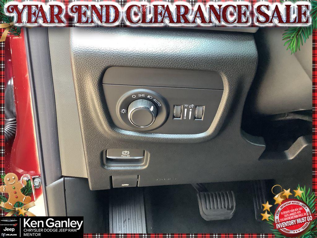 new 2025 Jeep Grand Cherokee L car, priced at $37,993