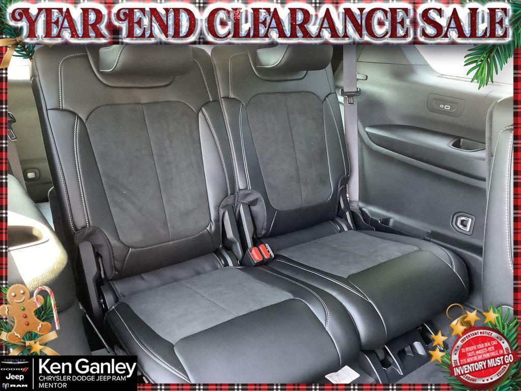 new 2025 Jeep Grand Cherokee L car, priced at $37,993