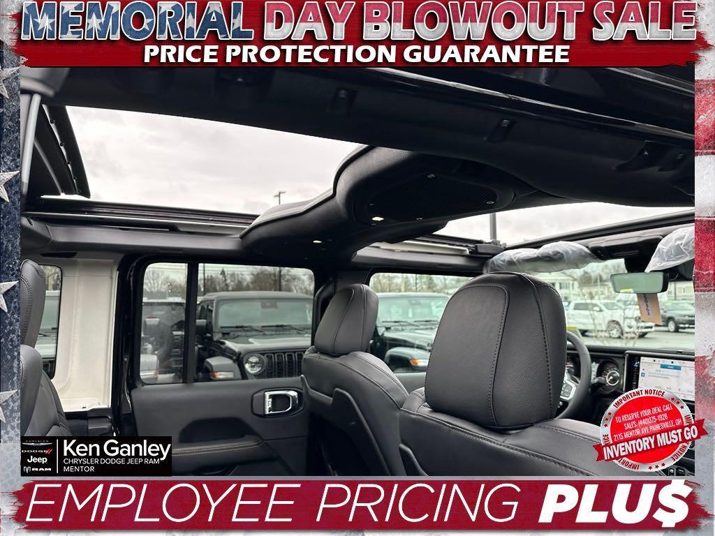 new 2025 Jeep Wrangler car, priced at $50,429