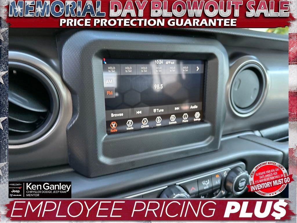 new 2023 Jeep Gladiator car, priced at $43,277