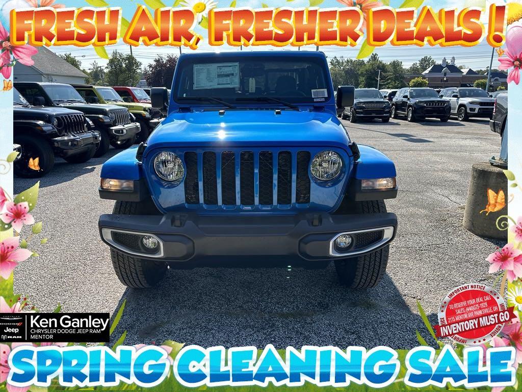 new 2023 Jeep Gladiator car, priced at $43,277