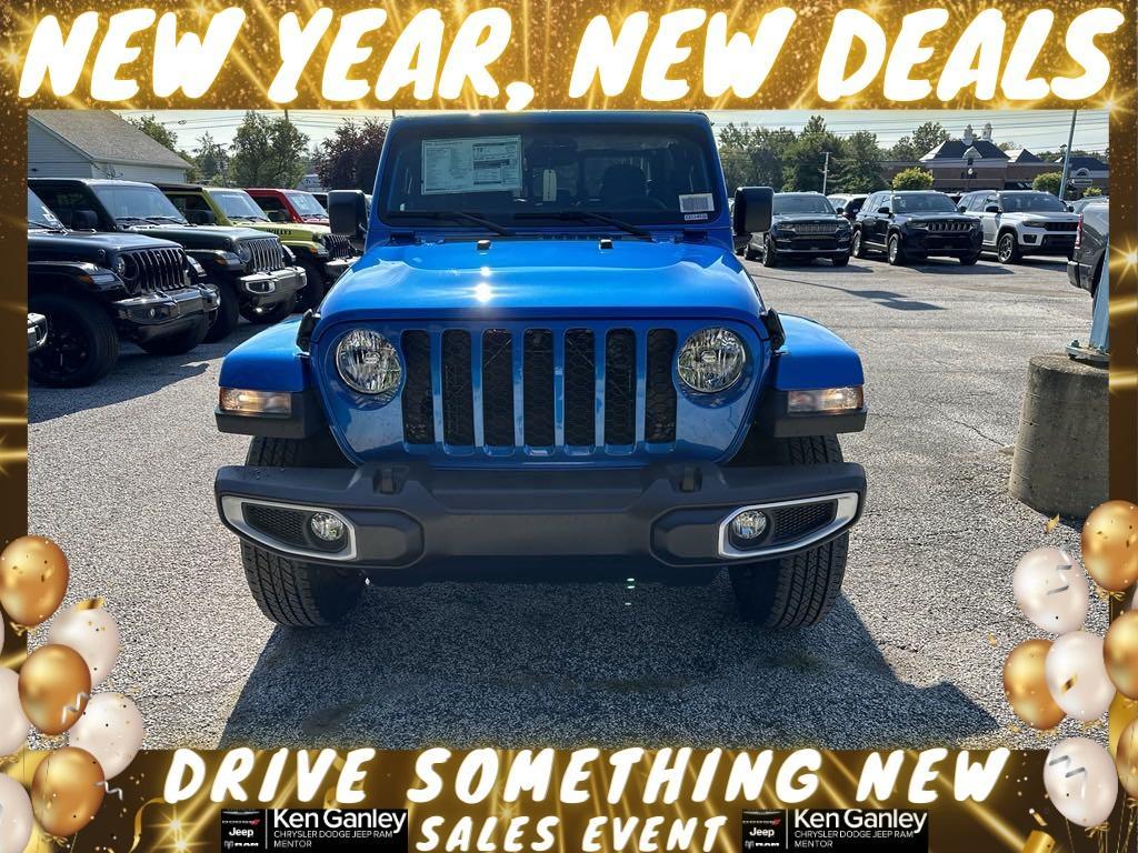 new 2023 Jeep Gladiator car, priced at $43,277