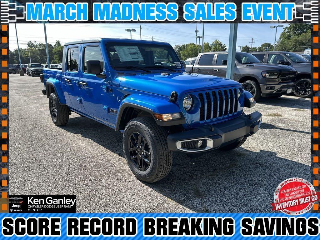 new 2023 Jeep Gladiator car, priced at $43,277