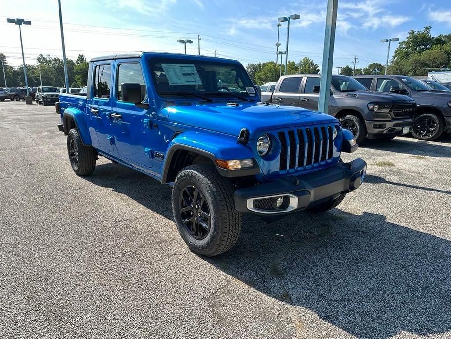 new 2023 Jeep Gladiator car, priced at $43,277