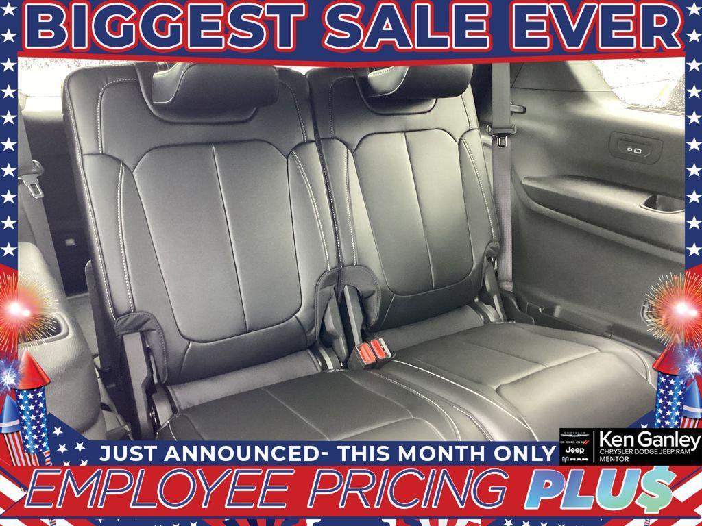 new 2025 Jeep Grand Cherokee L car, priced at $49,776