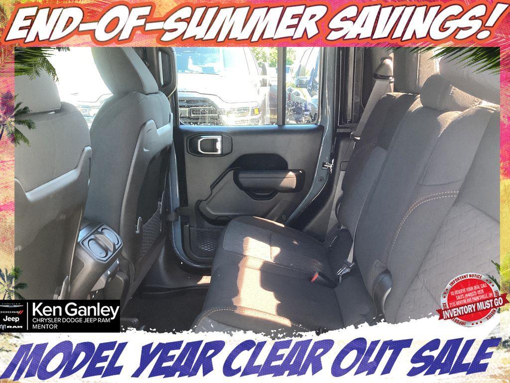 new 2025 Jeep Gladiator car, priced at $44,450
