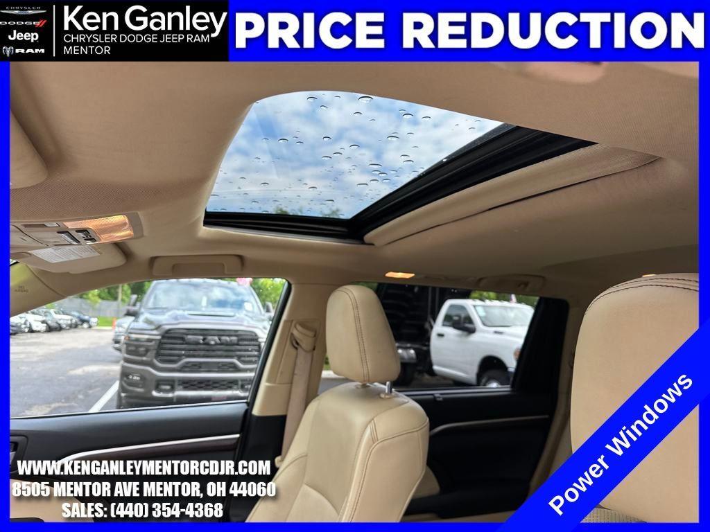 used 2015 Toyota Highlander car, priced at $17,100
