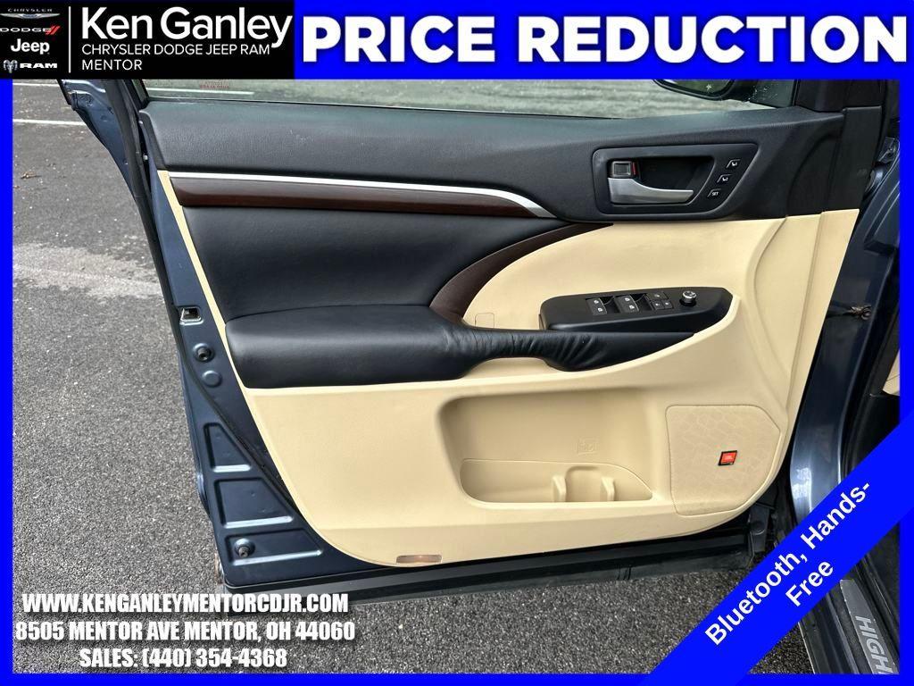 used 2015 Toyota Highlander car, priced at $17,100